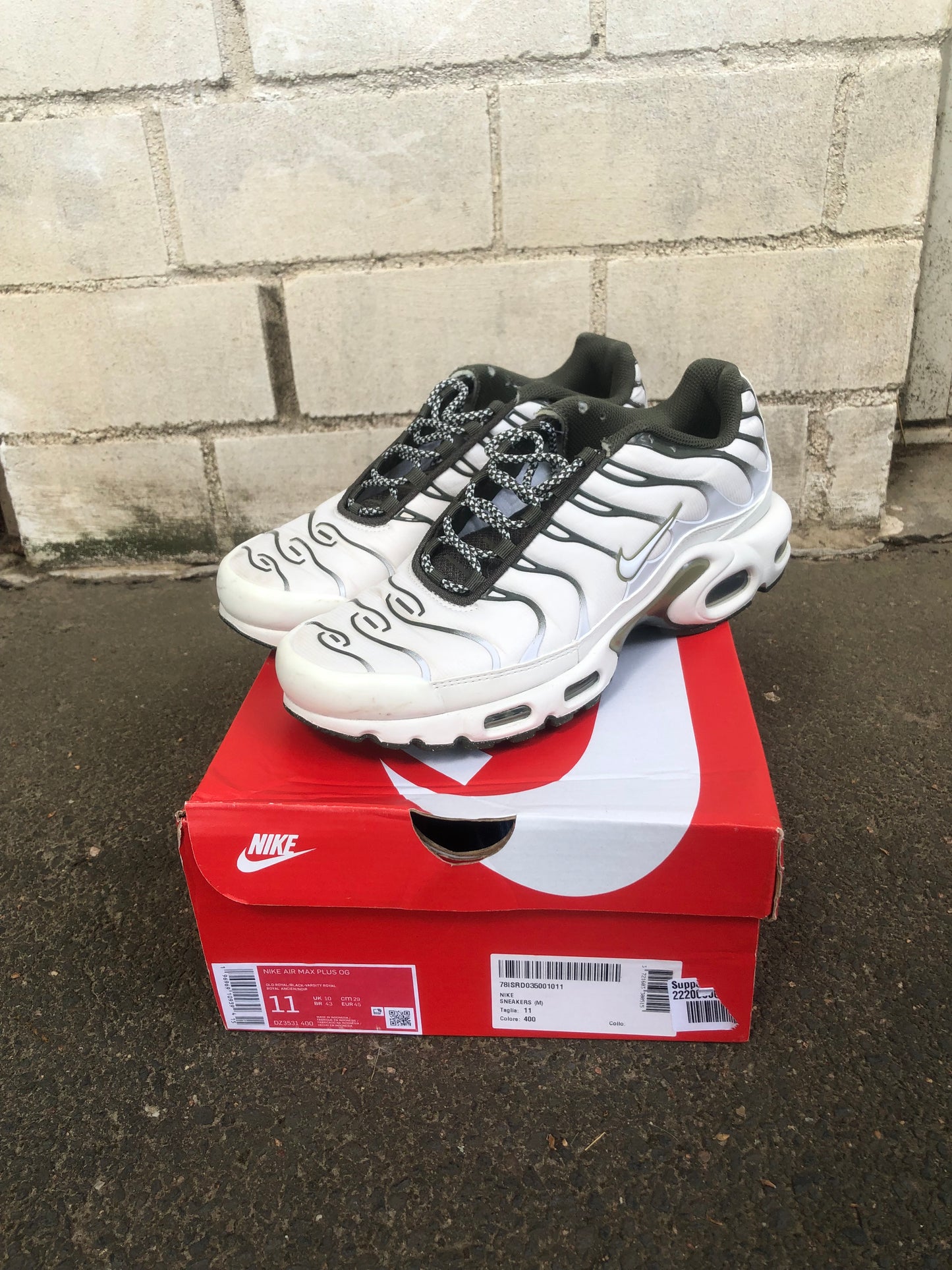 Nike TN OG Olive Schuhe 42
