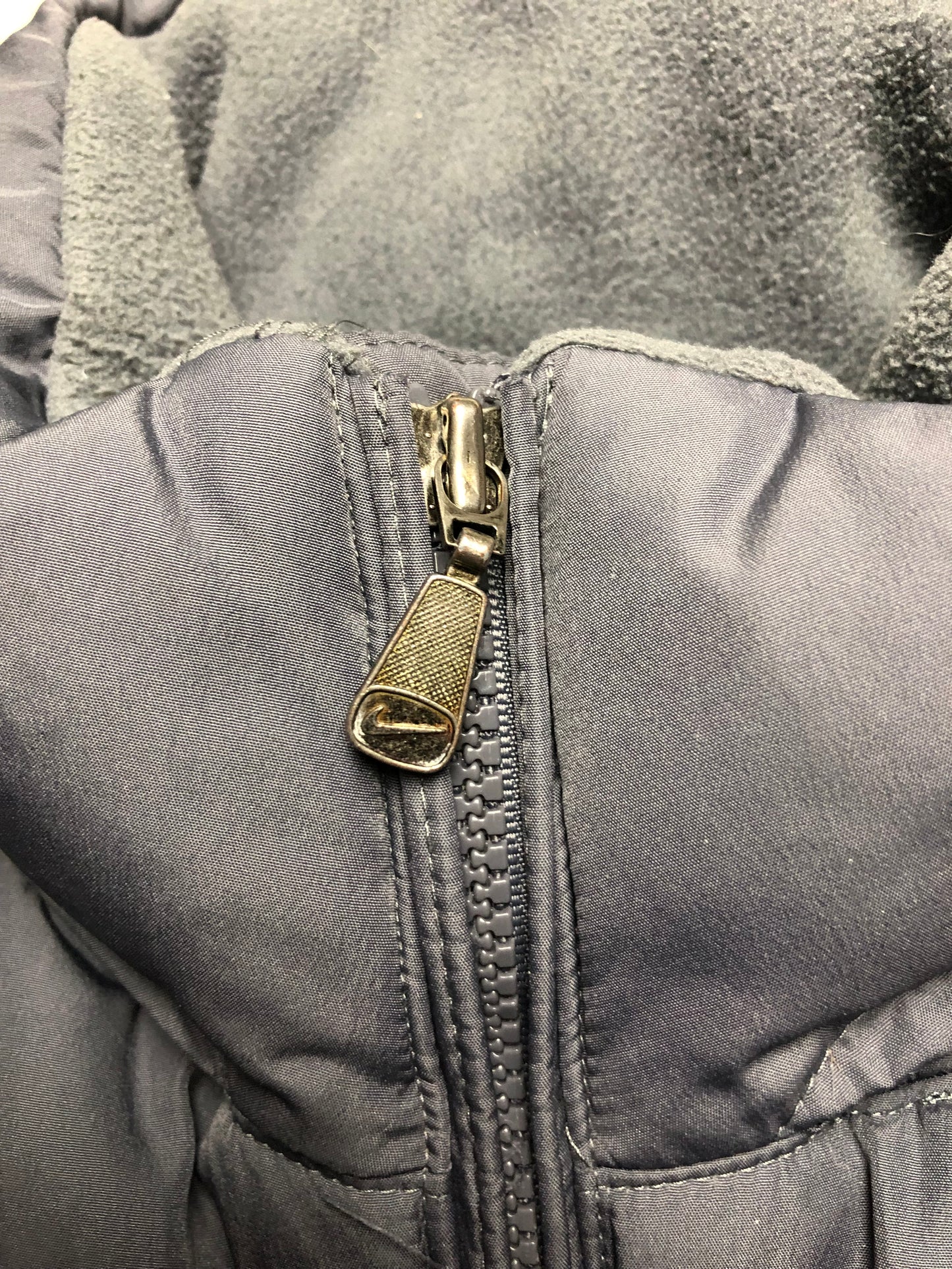 Nike Puffer Weste grau S