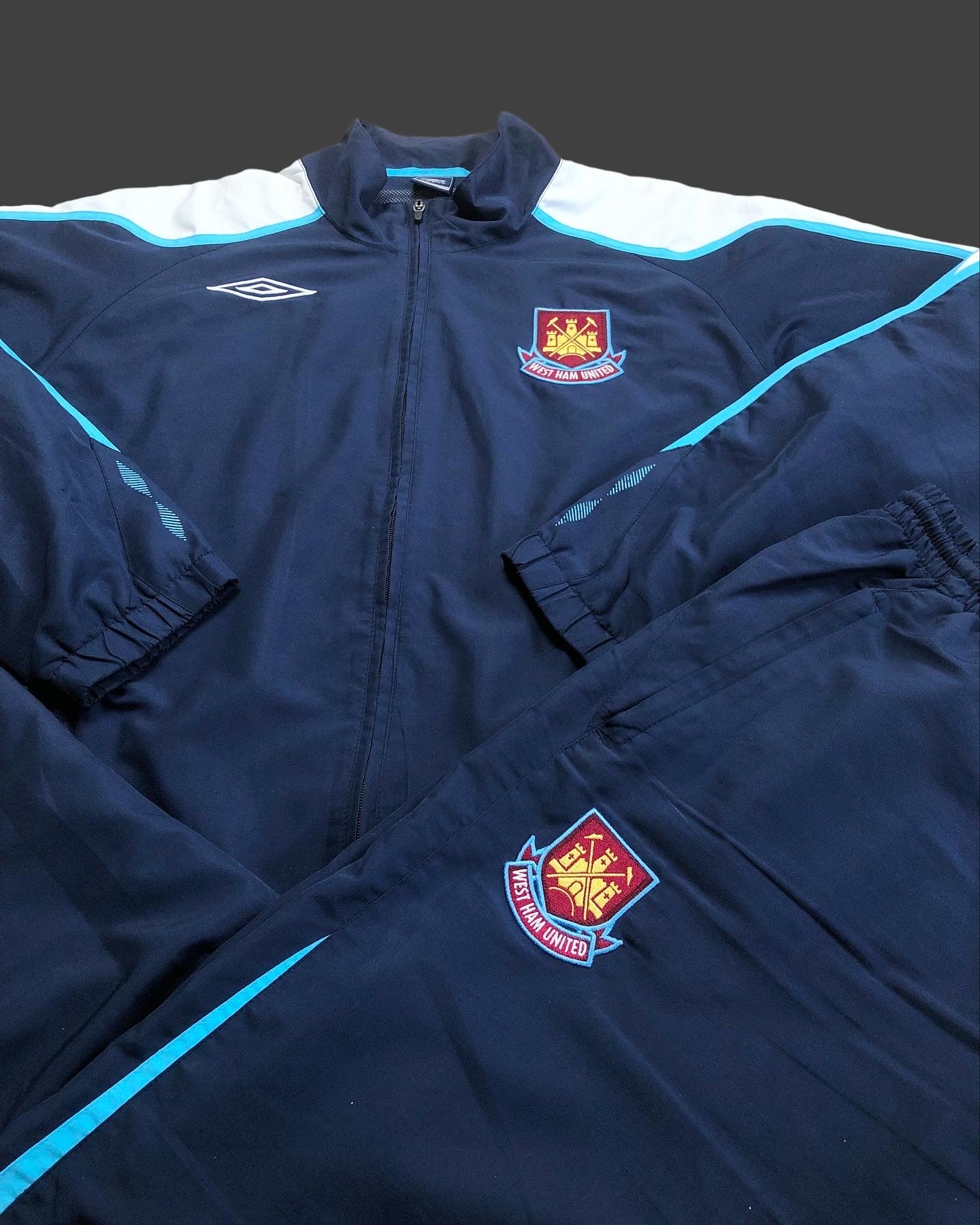 Westham United Tracksuit Umbro XL