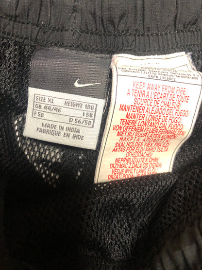 Juventus Turin Trackpants Nike schwarz XL