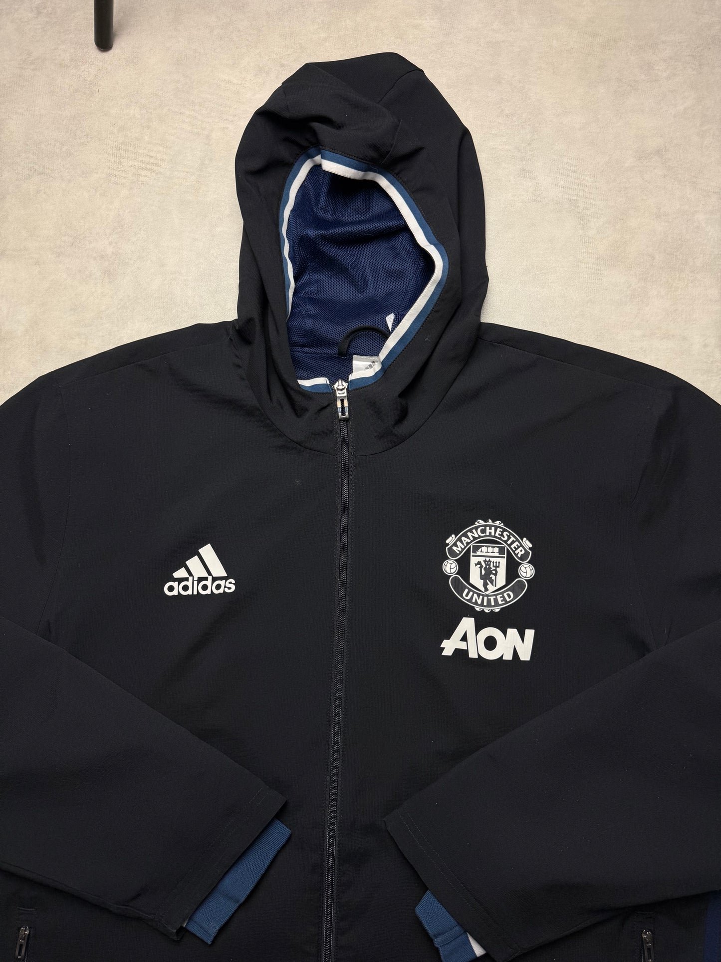 Manchester United Trackjacket Adidas XL
