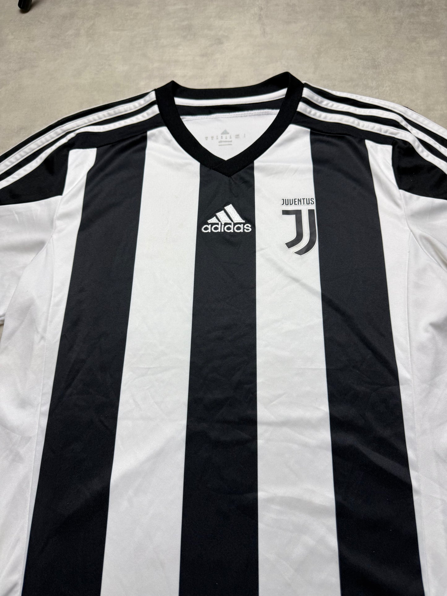 Juventus Turin Trikot Adidas M