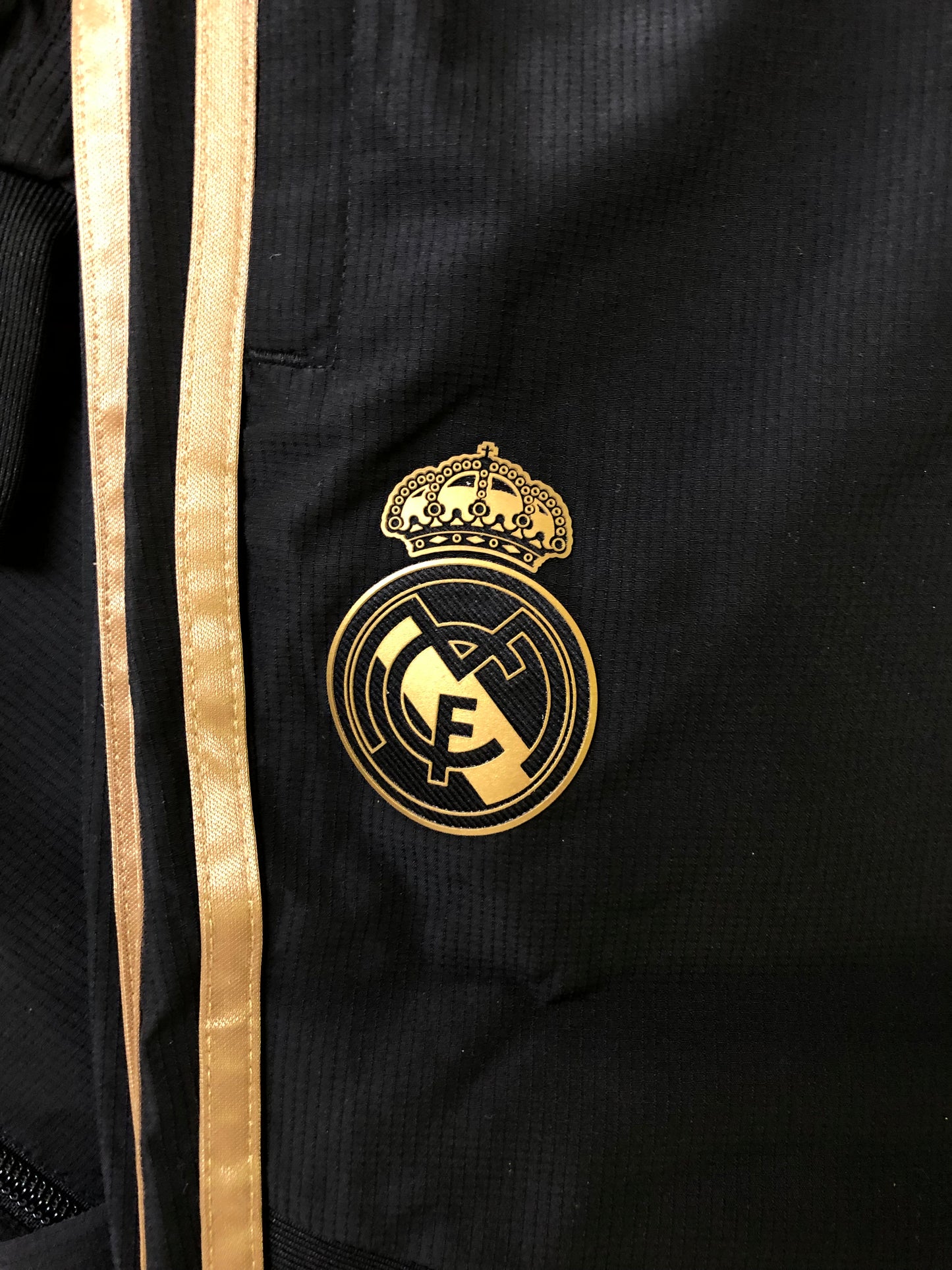 Real Madrid Tracksuit Adidas S (neu, mit Tags)