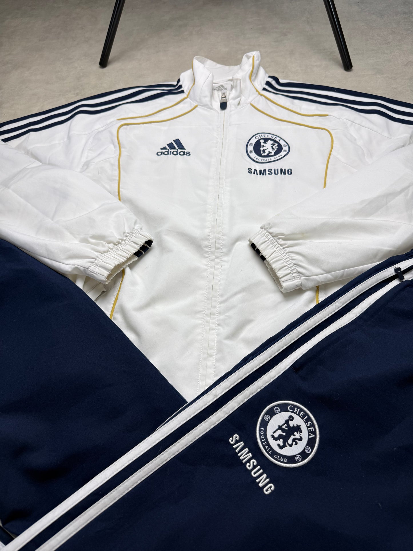 Chelsea Tracksuit Adidas S & M 2010