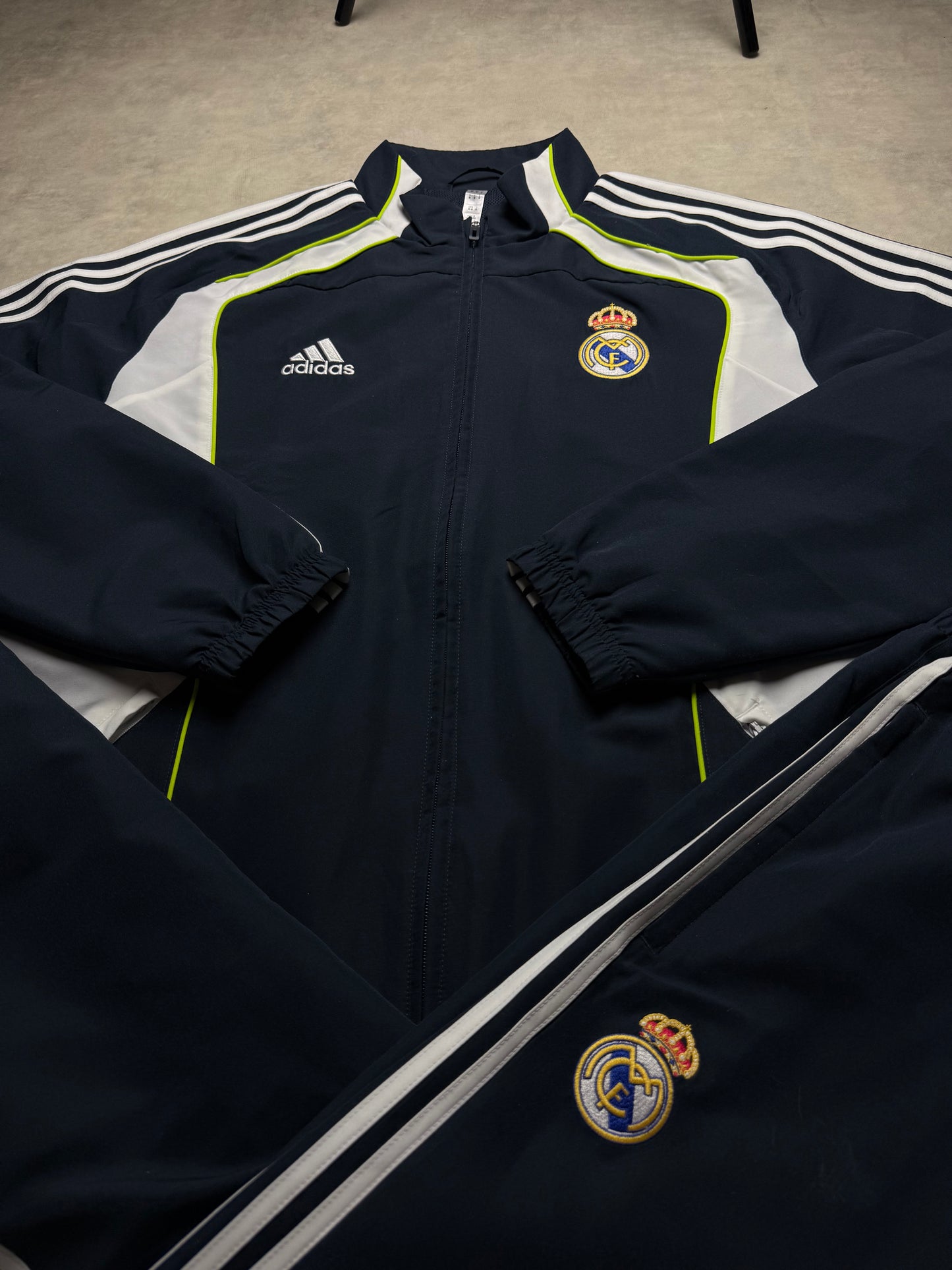 Real Madrid Tracksuit Adidas M