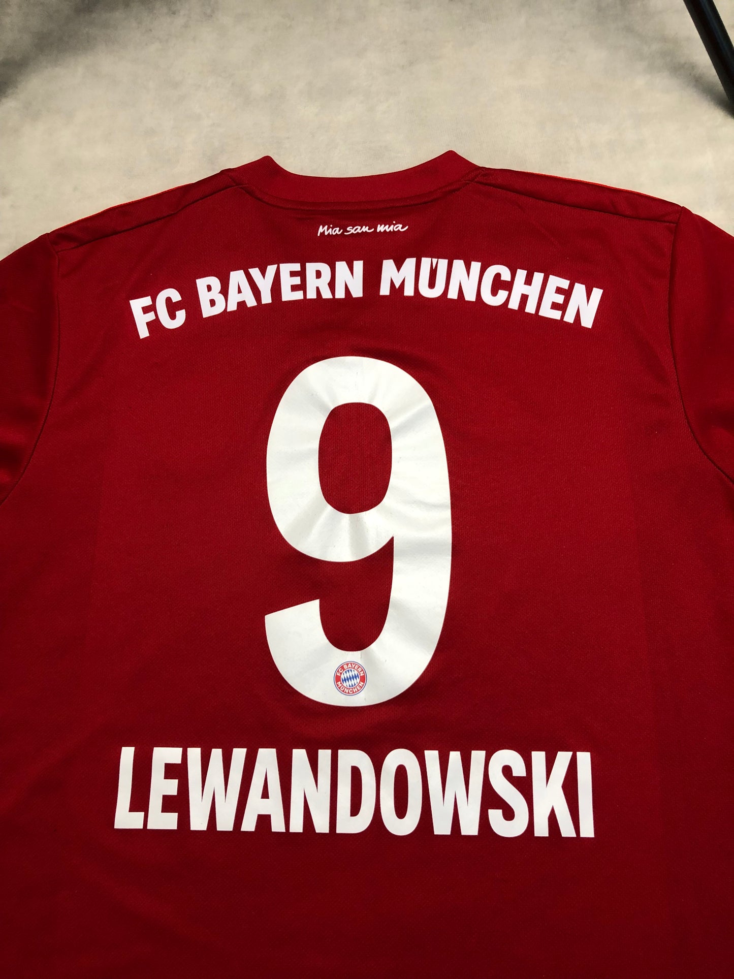 Bayern München Robert Lewandowski Trikot Adidas L