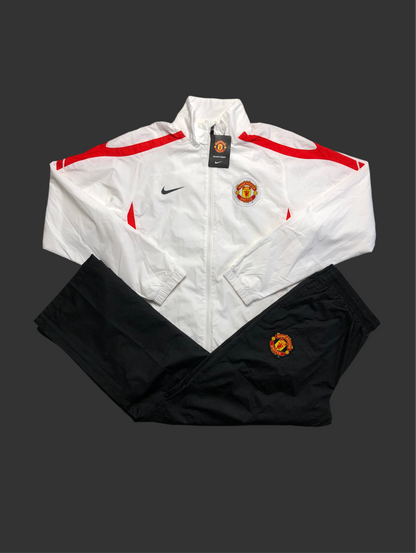 Manchester United Tracksuit Nike M (komplett neu, mit Tags)