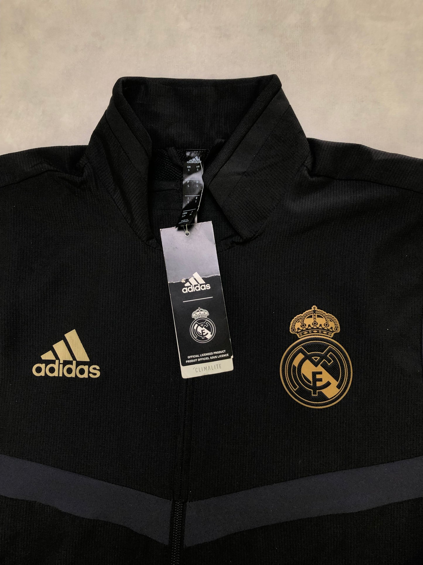 Real Madrid Tracksuit Adidas S (neu, mit Tags)