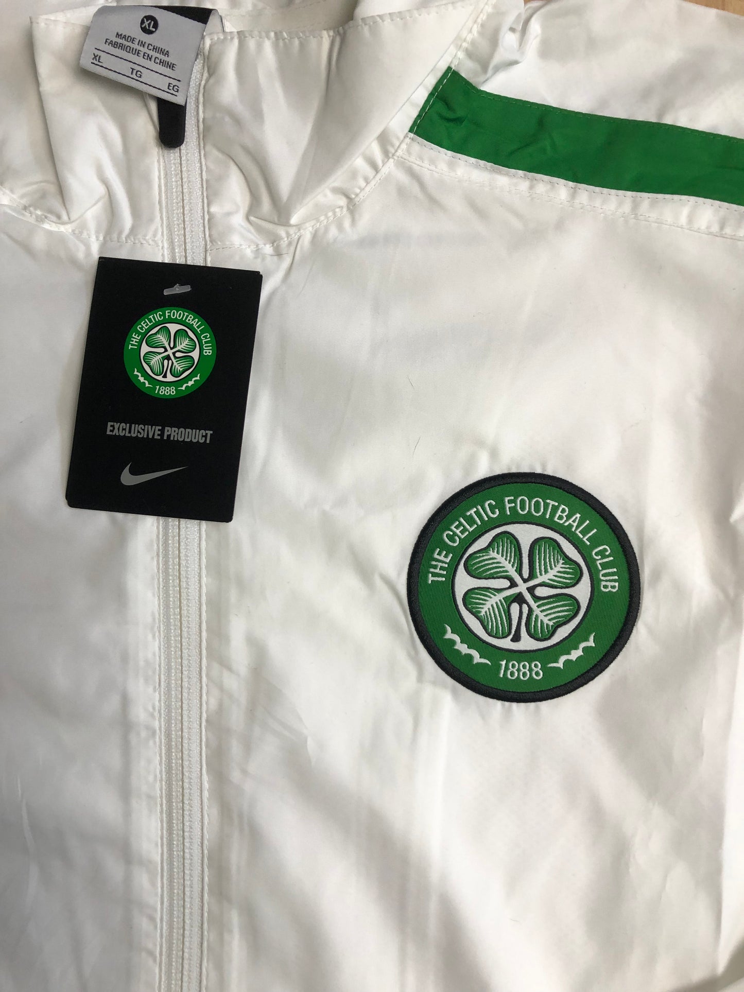 Celtic Glasgow Tracksuit Nike XL (komplett neu!)