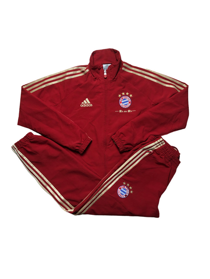 Bayern München Tracksuit Adidas S & L