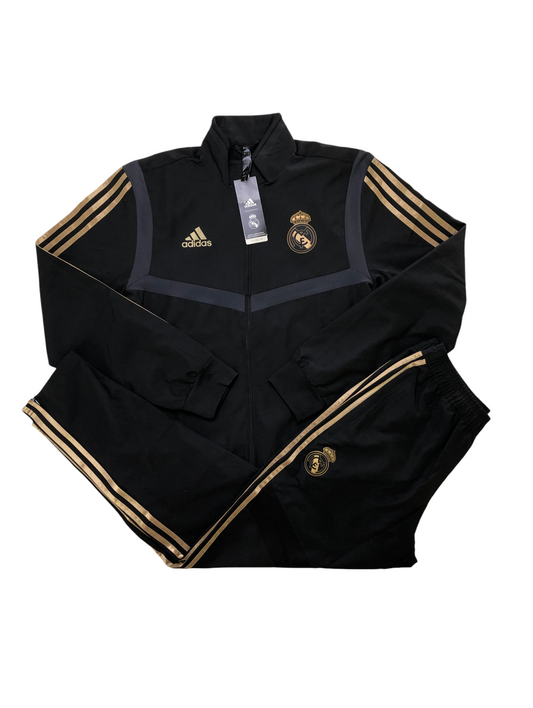 Real Madrid Tracksuit Adidas S (neu, mit Tags)